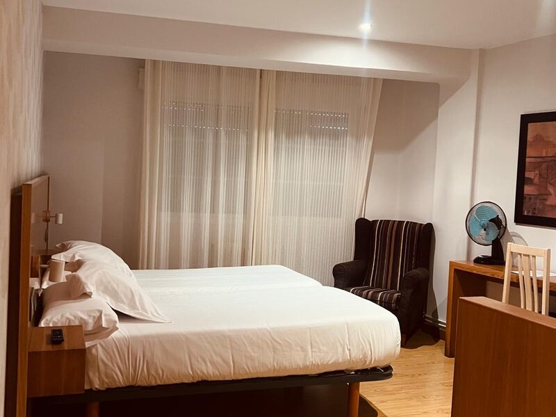 Triple room with sea views